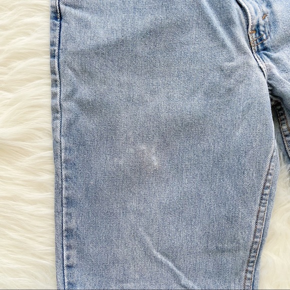 Vintage Levi’s • 512 Slim Fit High Waisted Jeans - Picture 7 of 7